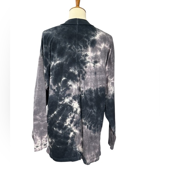 We The Free Black and Gray Tie-Dye Shirt #182 - Picture 3 of 4